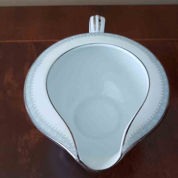 Noritake Japan Porcelain Creamer White Silver Blue Floral Colburn 6107 - Picture 2 of 4